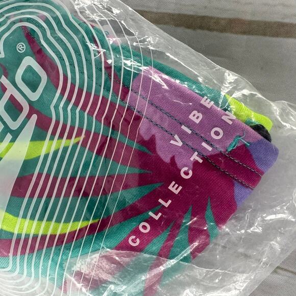 NWT Speedo Standard Swimsuit Brief Endurance+ The One Floating Floral Size 26 - Picture 9 of 10